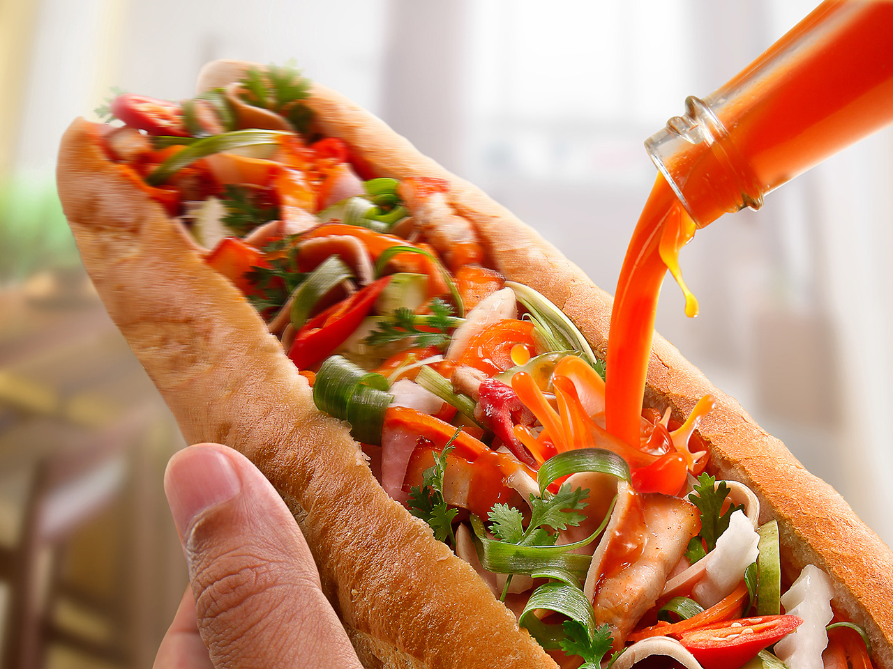 Heo quay bánh mì là món ăn phổ biến nhất tại Sài Gòn